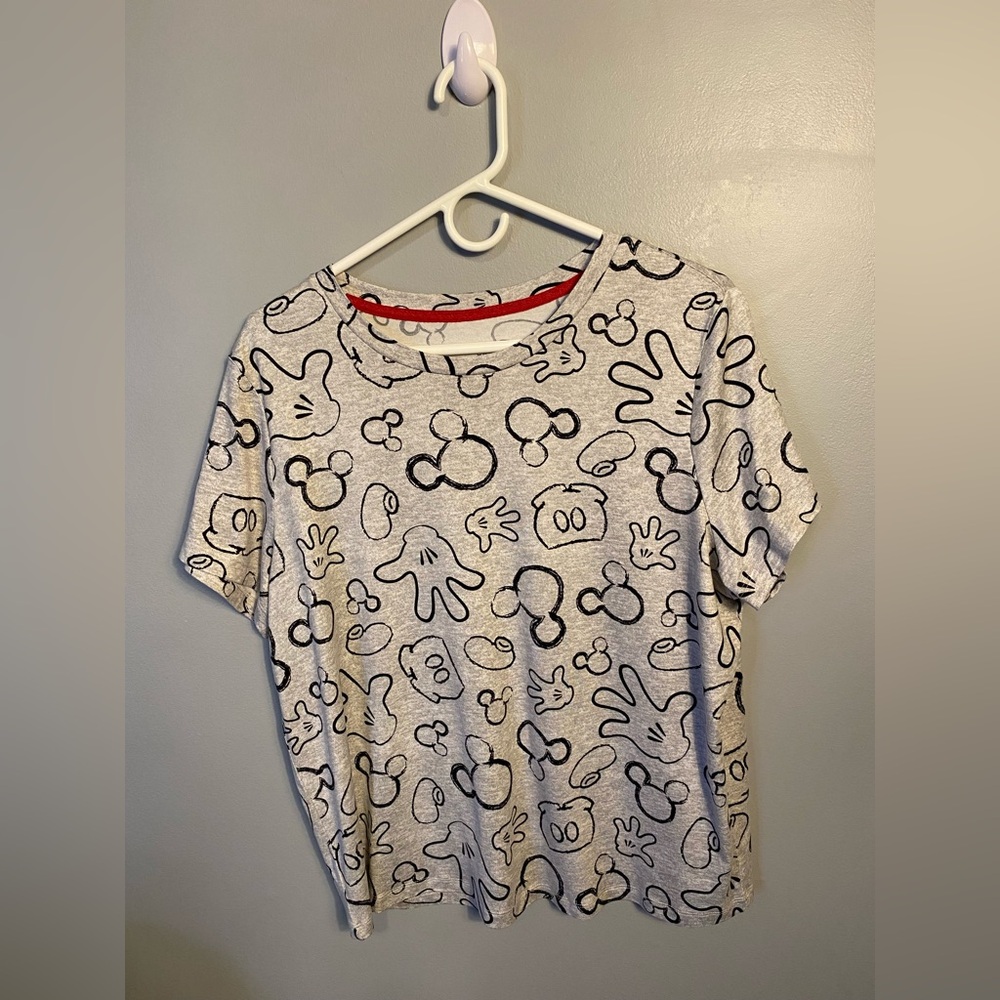 Disney Gray Short Sleeve Tee with Playful Print